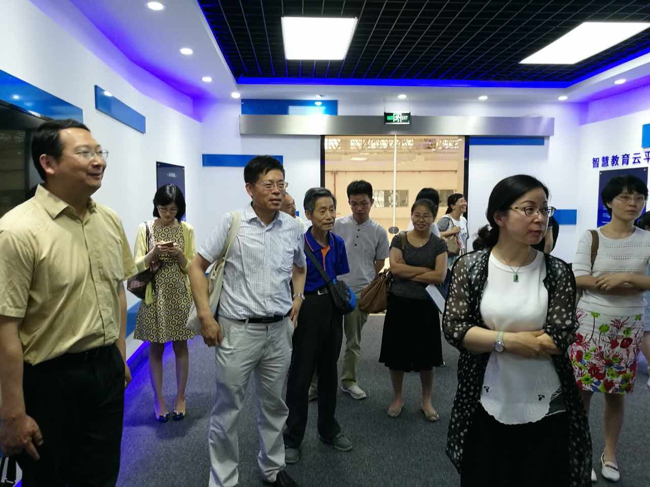 1497495703745059659.jpg 3.jpg